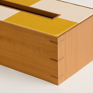 Pleiade en Casaque tissue box, large model - Yellow | Hermès Hong